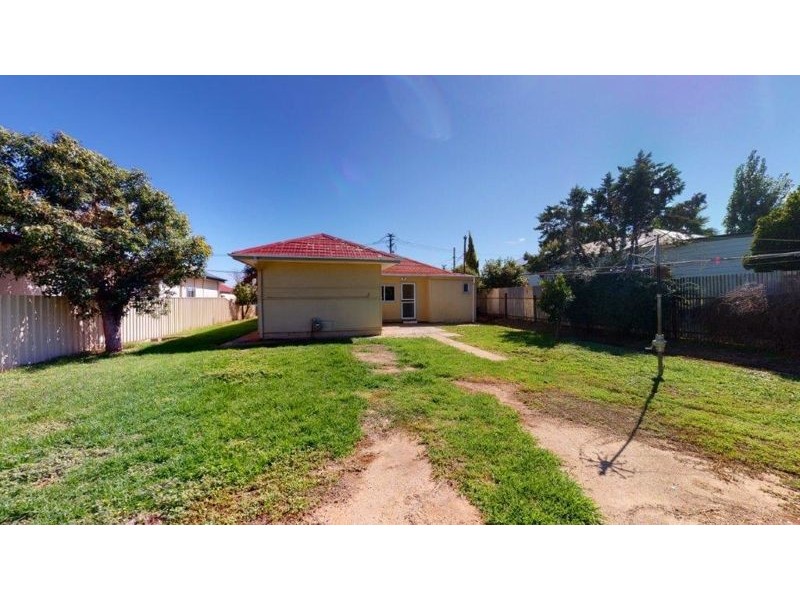 19 Elizabeth Street, Junee NSW 2663