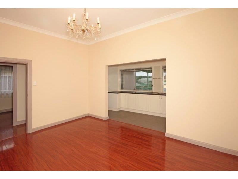 68 Joffre Street, Junee NSW 2663