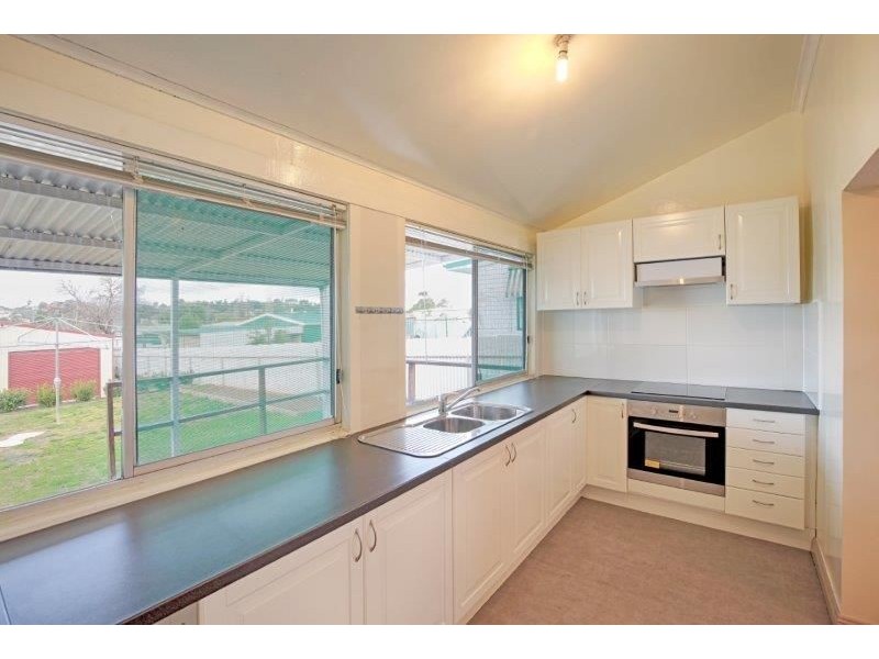 68 Joffre Street, Junee NSW 2663