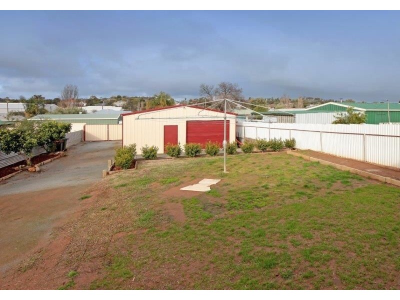 68 Joffre Street, Junee NSW 2663