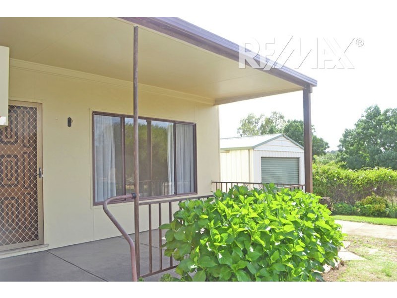 19 Hammond Street, Junee NSW 2663