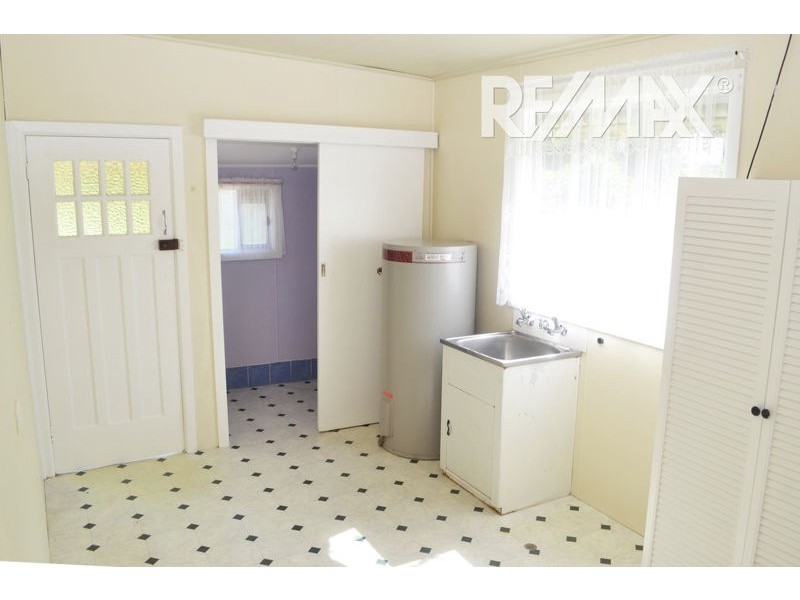 19 Hammond Street, Junee NSW 2663