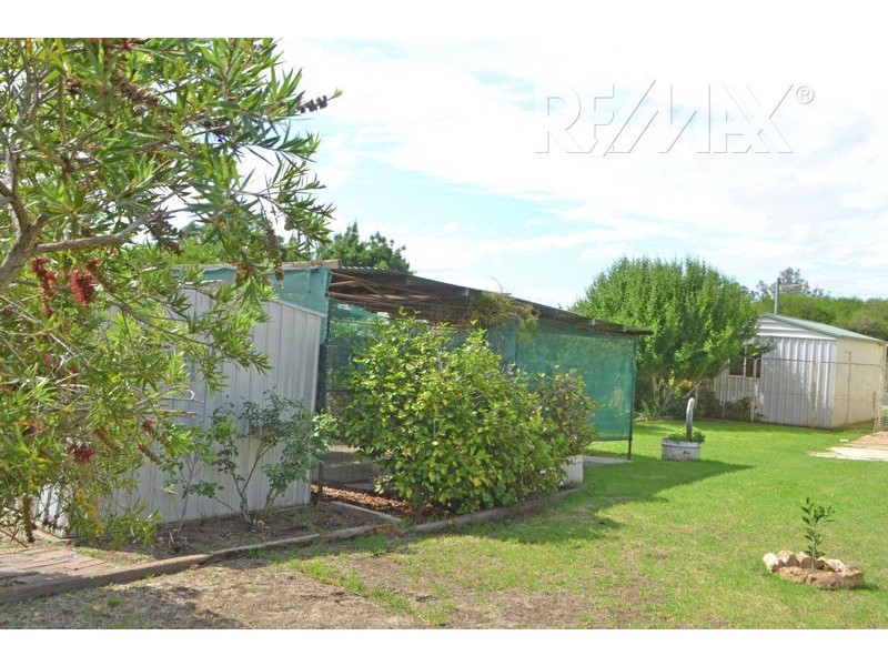 19 Hammond Street, Junee NSW 2663