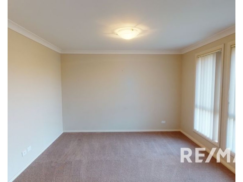 1 Johnston Street, Junee NSW 2663