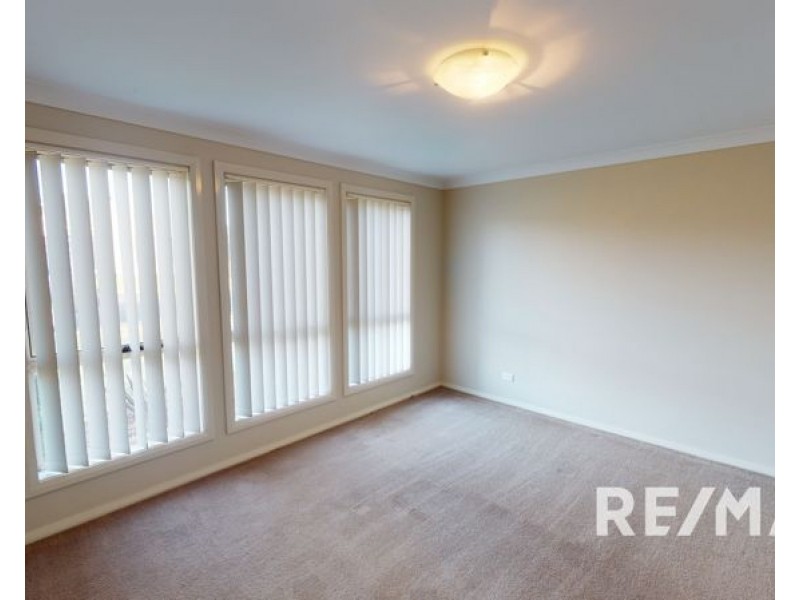 1 Johnston Street, Junee NSW 2663