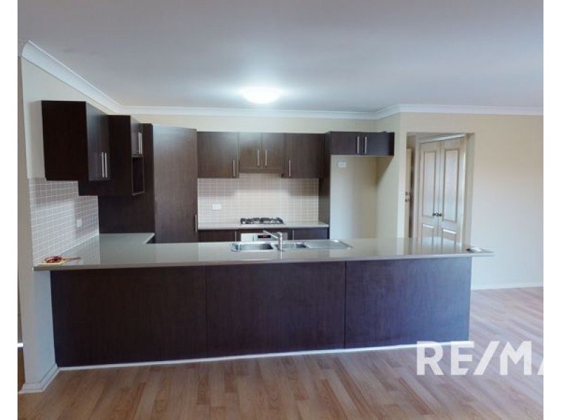 1 Johnston Street, Junee NSW 2663