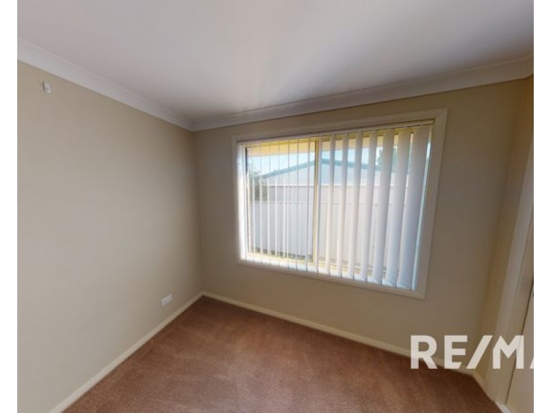 1 Johnston Street, Junee NSW 2663