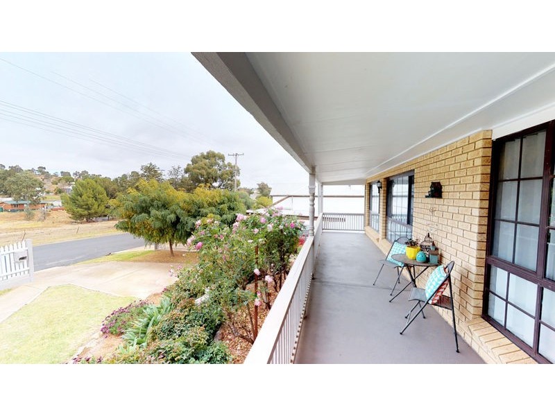 90 Hill Street, Junee NSW 2663