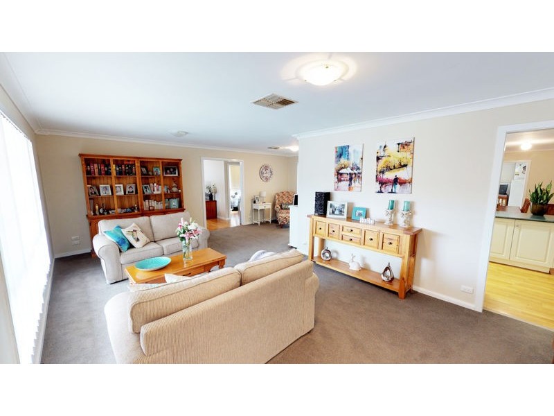90 Hill Street, Junee NSW 2663