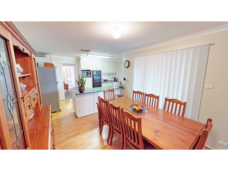90 Hill Street, Junee NSW 2663
