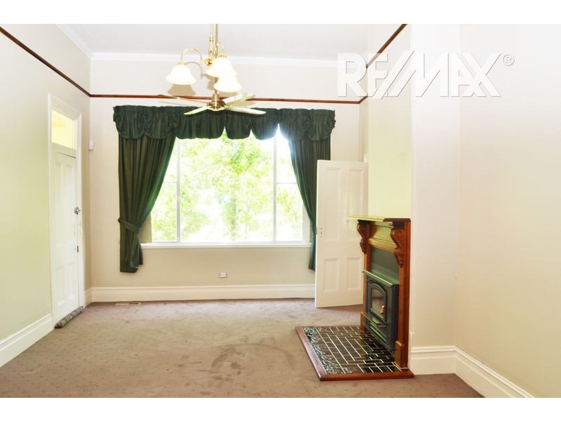 16 Wardle Street, Junee NSW 2663