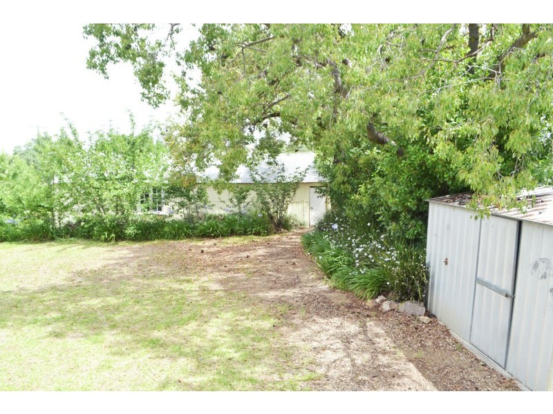 16 Wardle Street, Junee NSW 2663