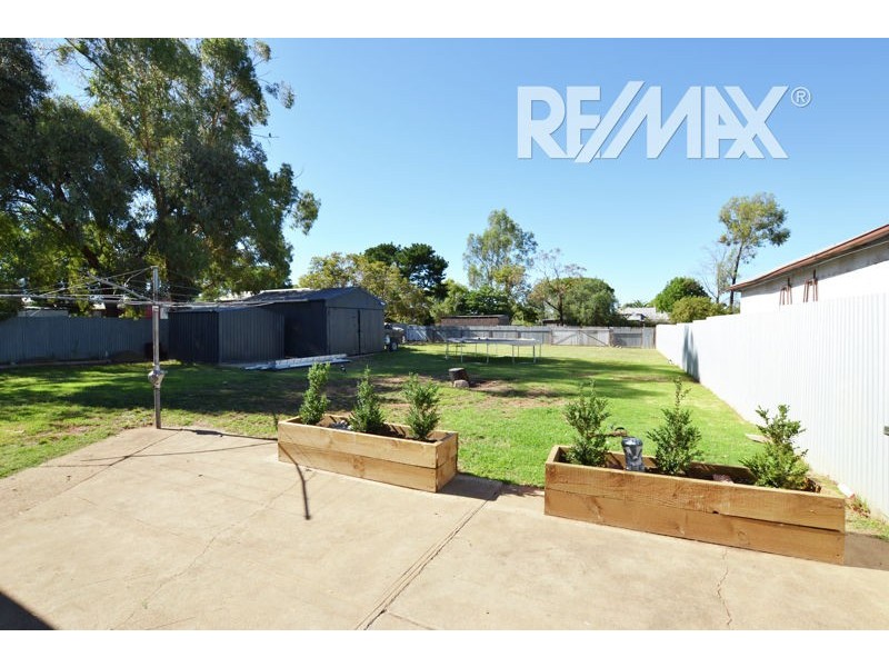 56 Regent St, Junee NSW 2663