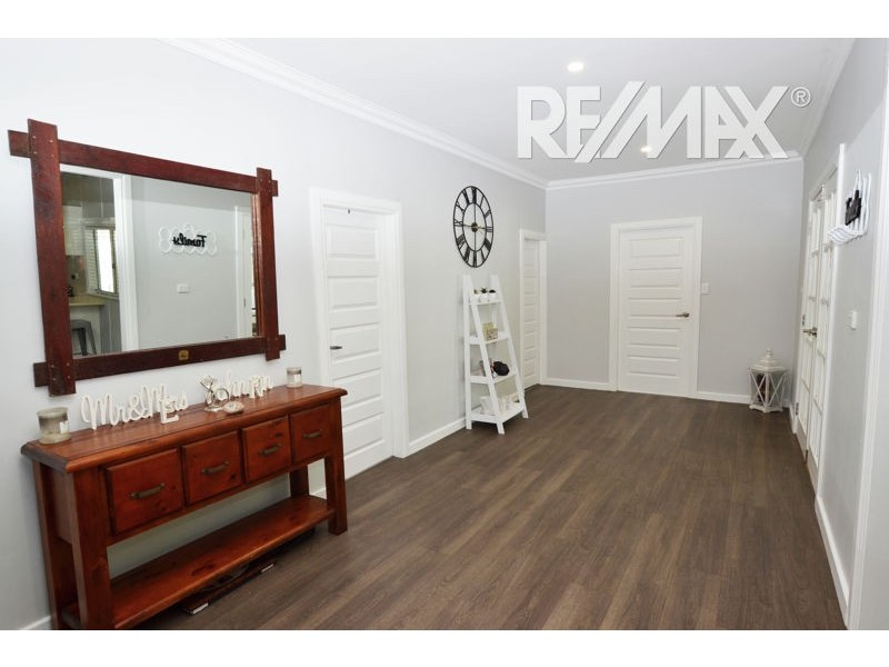 7 Gloucester Street, Junee NSW 2663