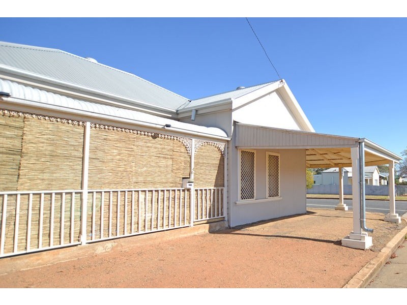 46 Regent Street, Junee NSW 2663