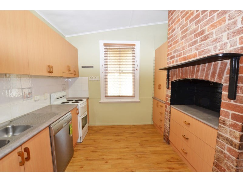 46 Regent Street, Junee NSW 2663