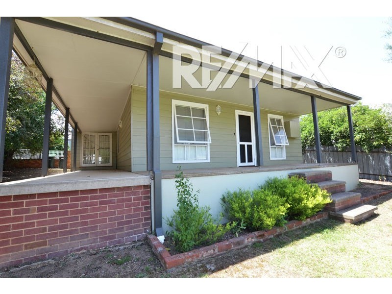 76 Lisgar Street, Junee NSW 2663