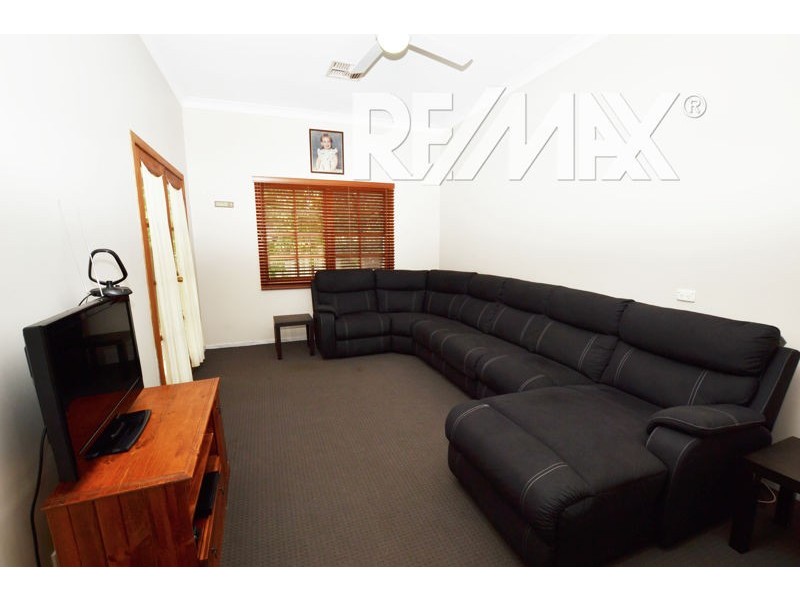 76 Lisgar Street, Junee NSW 2663