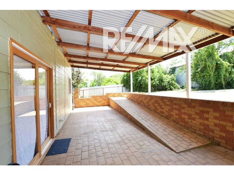 76 Lisgar Street, Junee NSW 2663