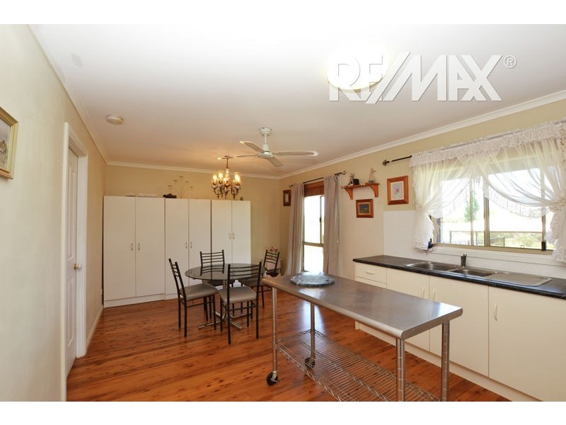 9-11 Howell Street, Junee NSW 2663