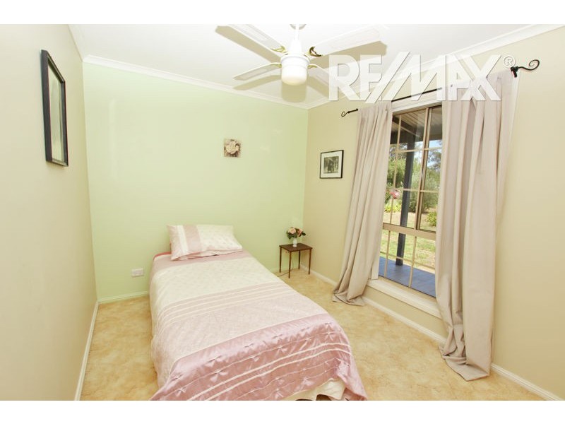 9-11 Howell Street, Junee NSW 2663