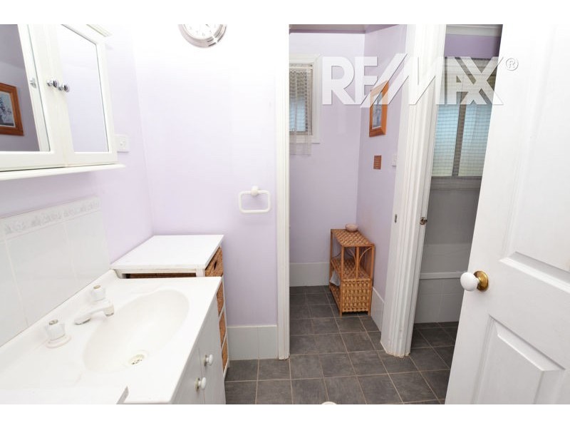 9-11 Howell Street, Junee NSW 2663