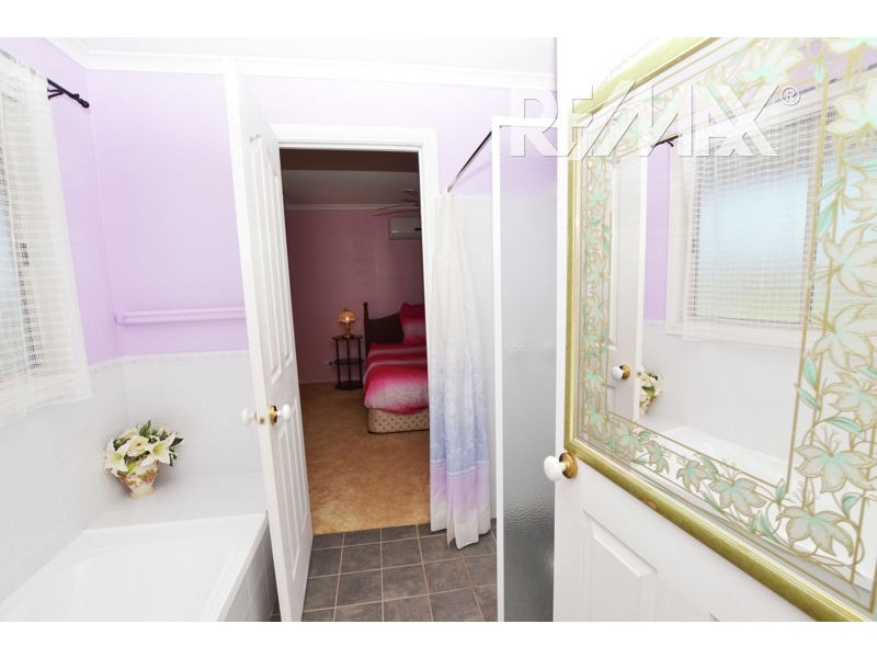 9-11 Howell Street, Junee NSW 2663