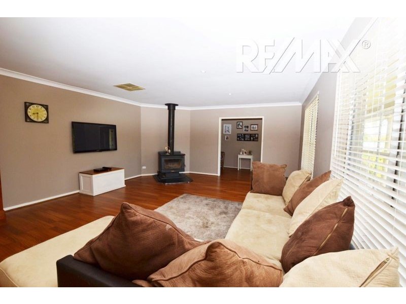 43 Pretoria Avenue, Junee NSW 2663