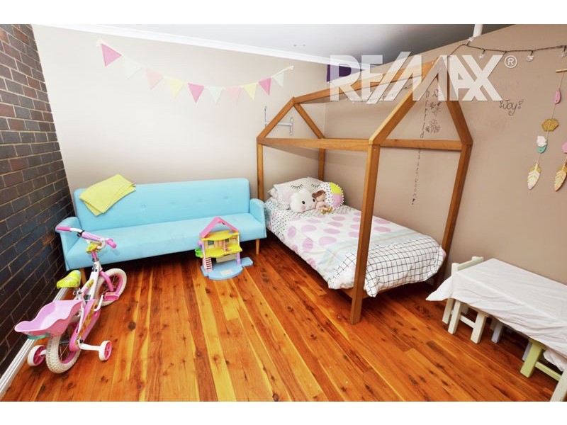 43 Pretoria Avenue, Junee NSW 2663