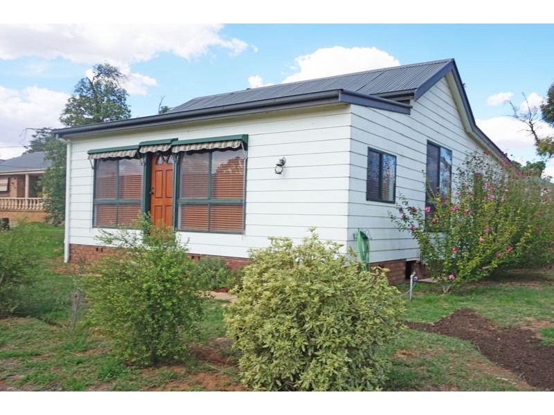 62 Main Street, Junee NSW 2663