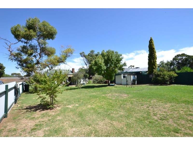 62 Main Street, Junee NSW 2663