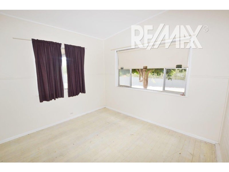 17 Kitchener Street, Junee NSW 2663