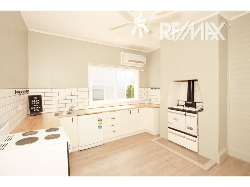 34 Kemp Street, Junee NSW 2663