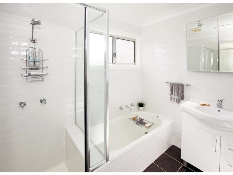 35 Regent Street, Junee NSW 2663