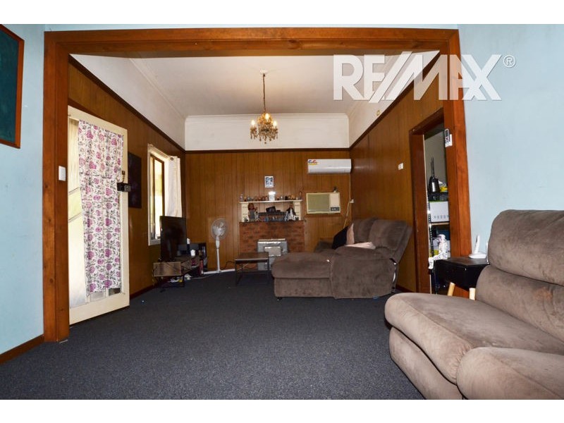 12 Illabo Road, Junee NSW 2663