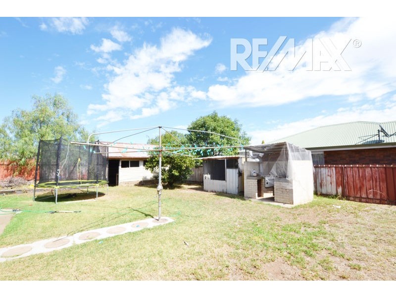 12 Illabo Road, Junee NSW 2663