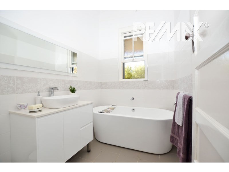 49 Belmore Street, Junee NSW 2663