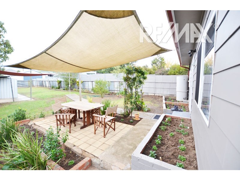 16 Kemp Street, Junee NSW 2663