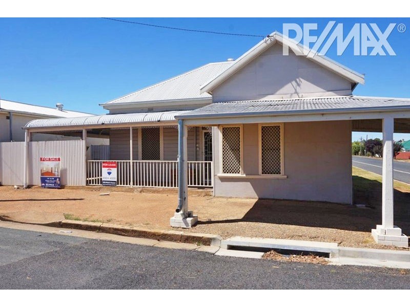 46 Regent Street, Junee NSW 2663