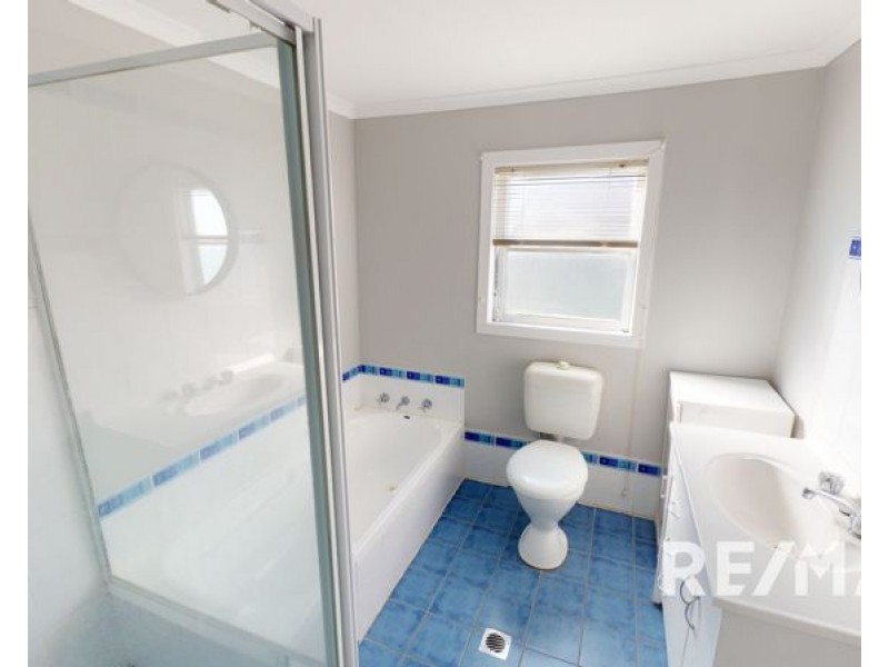 6 King Street, Junee NSW 2663