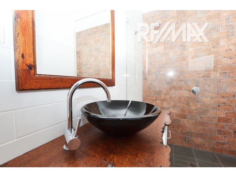 37 Wyoming Lane, Junee NSW 2663