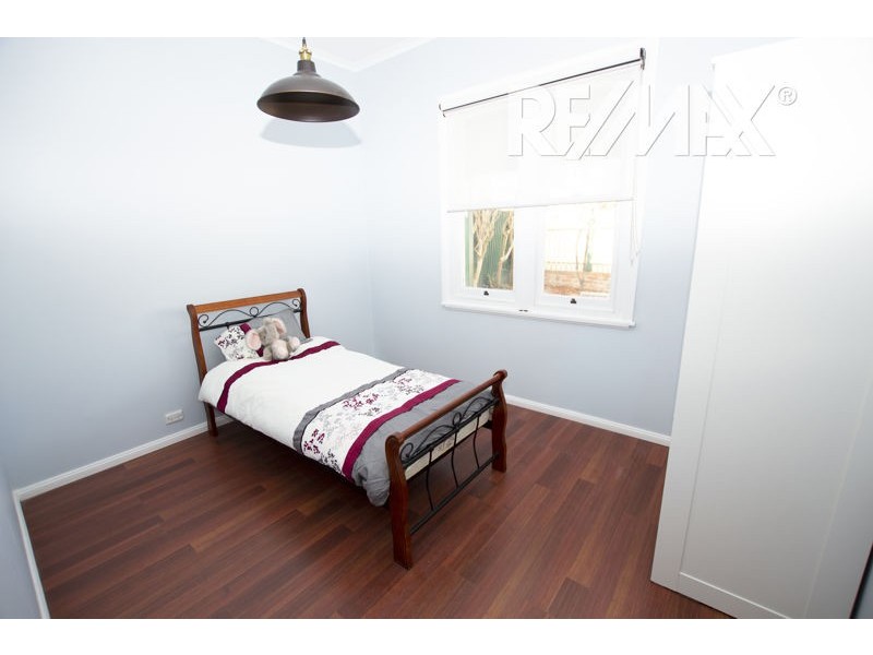 33 Commins Street, Junee NSW 2663