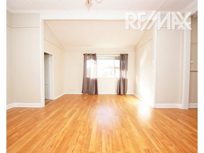 34 Pitt Street, Junee NSW 2663