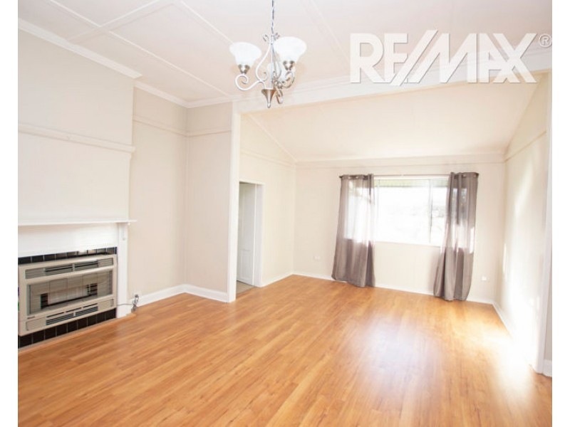 34 Pitt Street, Junee NSW 2663