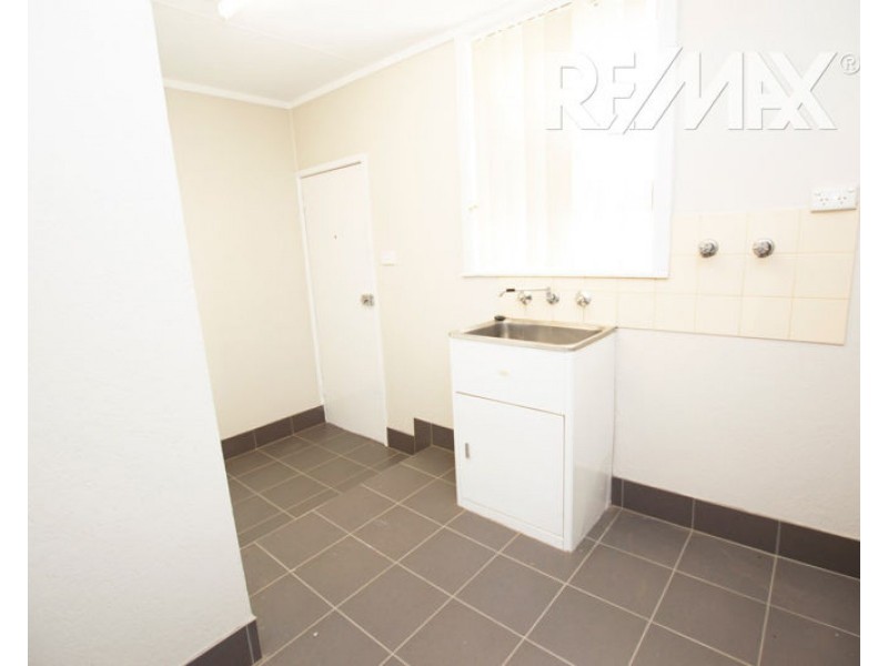 34 Pitt Street, Junee NSW 2663
