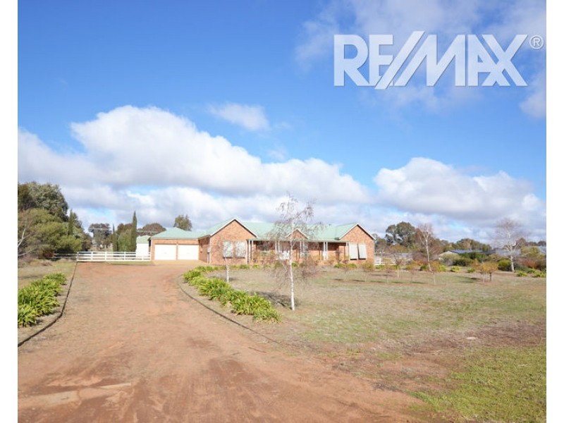 4 Gwynne Place, Junee NSW 2663