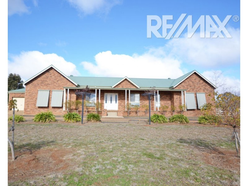4 Gwynne Place, Junee NSW 2663