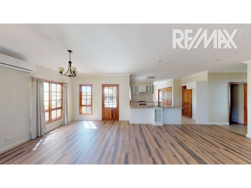 17 Fitzroy Street, Junee NSW 2663