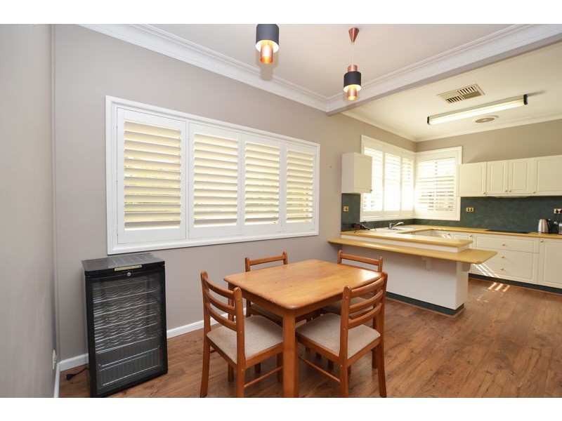 14 Lillian Street, Junee NSW 2663