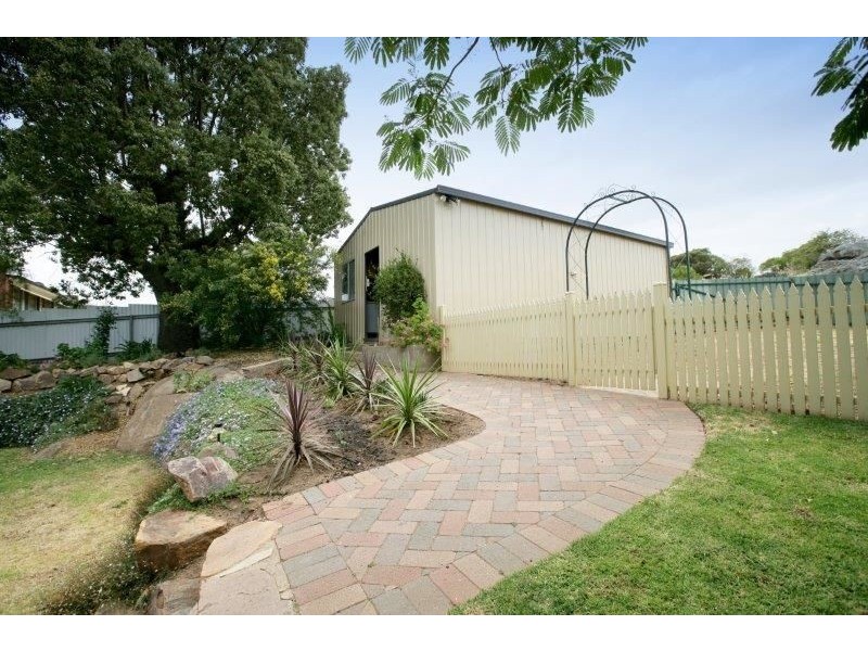 54 Commins St, Junee NSW 2663